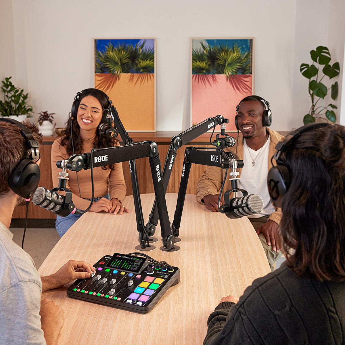 RODE RODECaster Pro II All-in-One Production Solution for Podcasting, Streaming, Music Production and Content Creation, Black