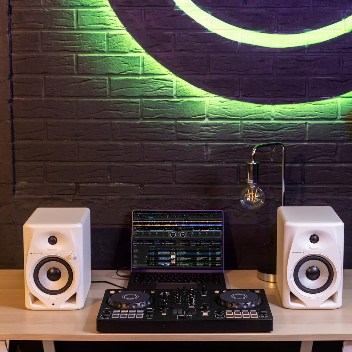 Pioneer DDJ-FLX4 Controller