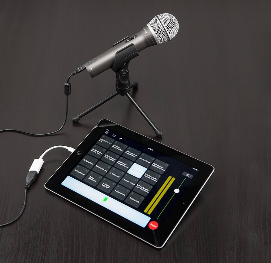 Samson Q2U USB/XLR Dynamic Microphone - Podcast Pack